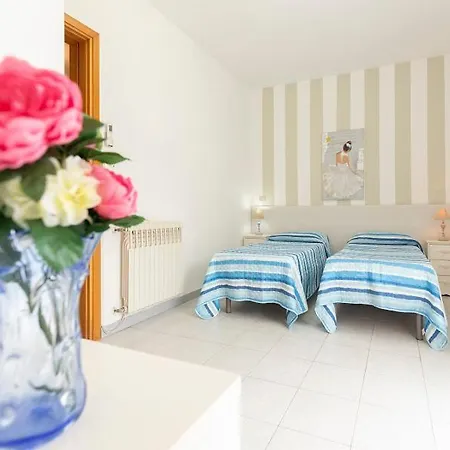 Apartment Il Piano By Helloelba